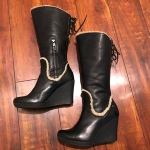 UGG Leather Boots! Cute and Comfortable! Size 5